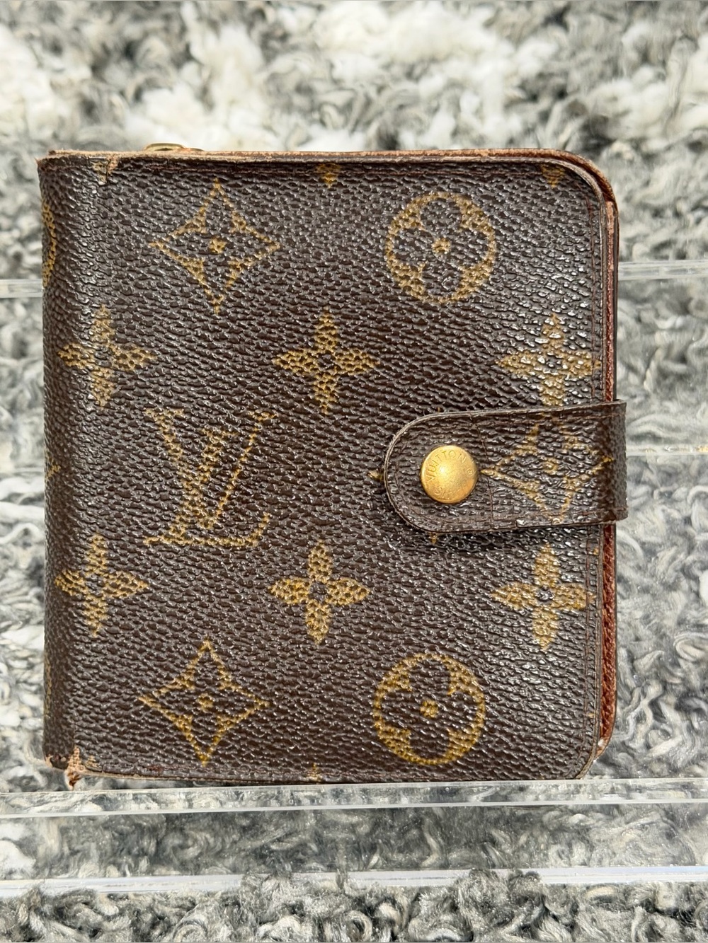 USED Authentic Vintage  Louis Vuitton Monogram Compact Zippy Bi-Fold Wallet